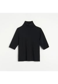 Reserved - Dopasowany sweter z golfem - Czarny. Typ kołnierza: golf. Kolor: czarny #1