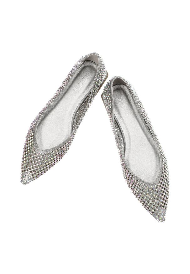 Srebrne Baleriny Menbur Błyszczące Ażurowe Obuwie Damskie. Okazja: na co dzień. Nosek buta: szpiczasty. Kolor: srebrny. Szerokość cholewki: normalna. Wzór: ażurowy. Styl: casual