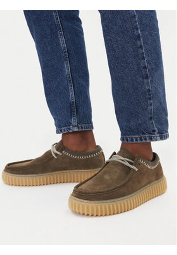 Clarks Półbuty Torhill Low 26180905 Zielony. Kolor: zielony. Materiał: skóra, zamsz