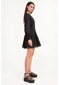 Twinset Milano - Sukienka TWINSET. Materiał: koronka. Długość rękawa: długi rękaw. Wzór: koronka #4
