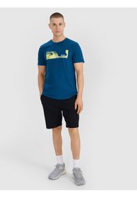 4f - 4F T-shirt regular z nadrukiem męski - turkusowy S. Okazja: na co dzień. Kolor: turkusowy. Materiał: jersey, bawełna, dzianina. Długość rękawa: krótki rękaw. Długość: krótkie. Wzór: nadruk. Styl: sportowy, klasyczny, casual #2