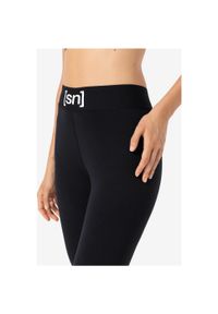 Legginsy damskie SUPER.NATURAL Fintess Shorts. Kolor: czarny. Sport: turystyka piesza