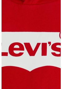 Levi's® - Levi's Bluza dziecięca kolor czerwony z kapturem z nadrukiem. Okazja: na spotkanie biznesowe. Typ kołnierza: kaptur. Kolor: czerwony. Materiał: dzianina. Wzór: nadruk. Styl: biznesowy