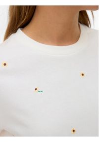 Vero Moda T-Shirt Sola 10341979 Biały Regular Fit. Kolor: biały. Materiał: bawełna #5