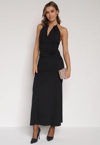 Born2be - Czarna Sukienka Koktajlowa z Dekoltem Halter i Odkrytymi Plecami Sewrina. Okazja: na ślub cywilny, na wesele. Typ kołnierza: dekolt halter. Kolor: czarny. Materiał: jedwab. Typ sukienki: proste. Styl: wizytowy #1
