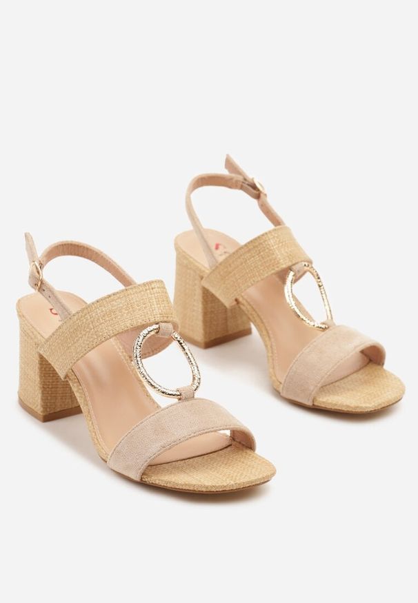 Renee - Ciemnobeżowe Sandały na Słupku z Tweedowymi Wstawkami i Kółeczkiem Gekkaria. Kolor: beżowy. Materiał: jeans. Wzór: haft. Obcas: na słupku. Styl: elegancki
