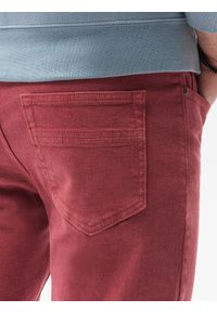 Ombre Clothing - Spodnie męskie jeansowe o kroju SLIM FIT P1058 - czerwone - XXL. Okazja: na co dzień. Kolor: czerwony. Materiał: jeans. Wzór: gładki. Styl: sportowy, casual, elegancki #3