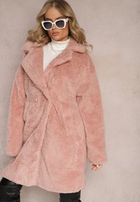 Renee - Różowy Płaszcz Typu Teddy z Futerka z Kieszeniami Serenzi. Kolor: różowy. Materiał: futro #1