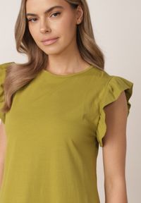 Born2be - Ciemnozielona Letnia Sukienka Bawełniana z Falbankami Wokół Ramion Sasare. Typ kołnierza: kołnierz z falbankami. Kolor: zielony. Materiał: bawełna. Długość rękawa: krótki rękaw. Wzór: aplikacja. Sezon: lato. Typ sukienki: trapezowe #8