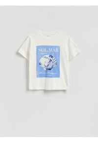 Reserved - Bawełniany t-shirt z nadrukiem - biały. Kolor: biały. Materiał: bawełna. Wzór: nadruk