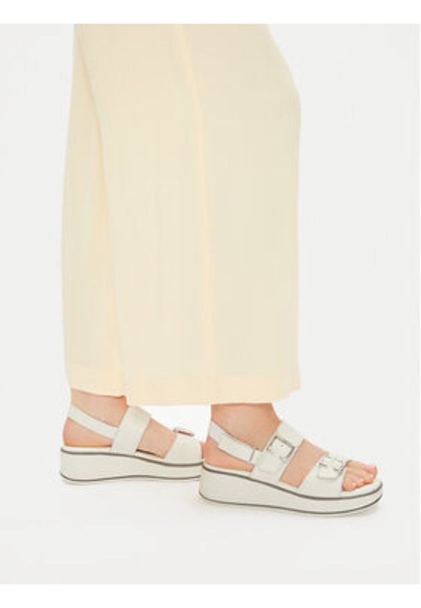 Lasocki Sandały WB-DANA-01 Biały. Kolor: biały. Materiał: skóra