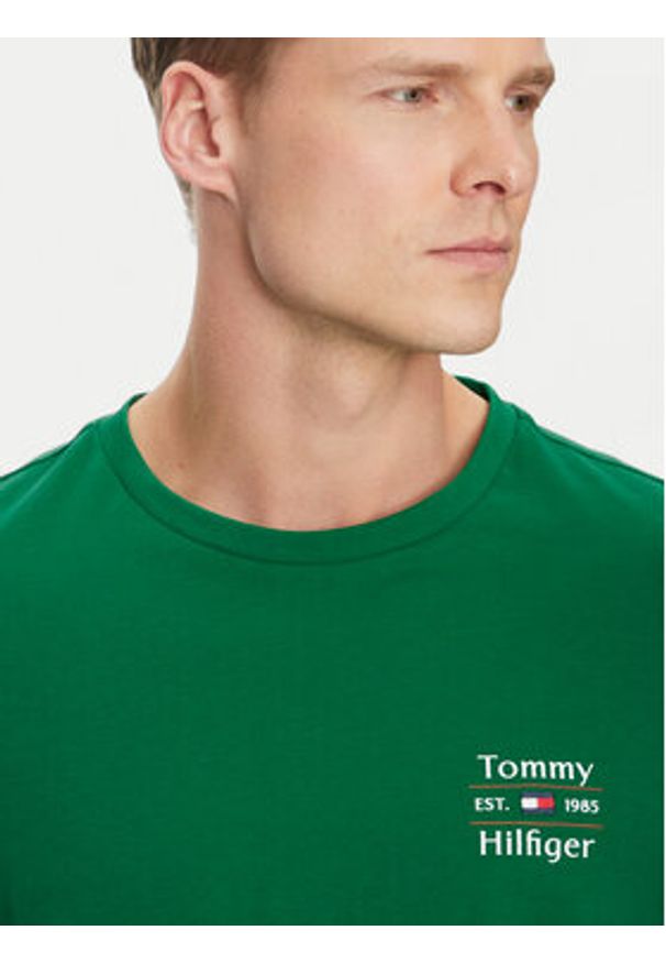 TOMMY HILFIGER - Tommy Hilfiger T-Shirt Stack MW0MW38622 Zielony Regular Fit. Kolor: zielony. Materiał: bawełna