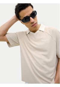 Jack & Jones - Jack&Jones Polo Lido 12276758 Beżowy Loose Fit. Typ kołnierza: polo. Kolor: beżowy. Materiał: syntetyk #6