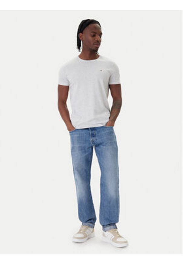 Tommy Jeans T-Shirt DM0DM04411 Szary Slim Fit. Kolor: szary. Materiał: bawełna