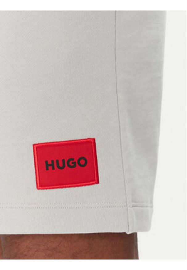 Hugo - HUGO Szorty sportowe Diz222 50466196 Szary Regular Fit. Kolor: szary. Materiał: bawełna. Styl: sportowy