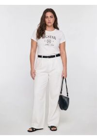 Big-Star - Koszulka damska z kontrastowym nadrukiem biała Ratta 100. Okazja: na co dzień. Kolor: biały. Materiał: jeans, dzianina. Wzór: nadruk. Styl: elegancki, casual #7