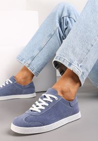 Renee - Niebieskie Sneakersy na Płaskiej Podeszwie z Przeszyciami Olivira. Kolor: niebieski. Materiał: skóra. Obcas: na płaskiej podeszwie #1