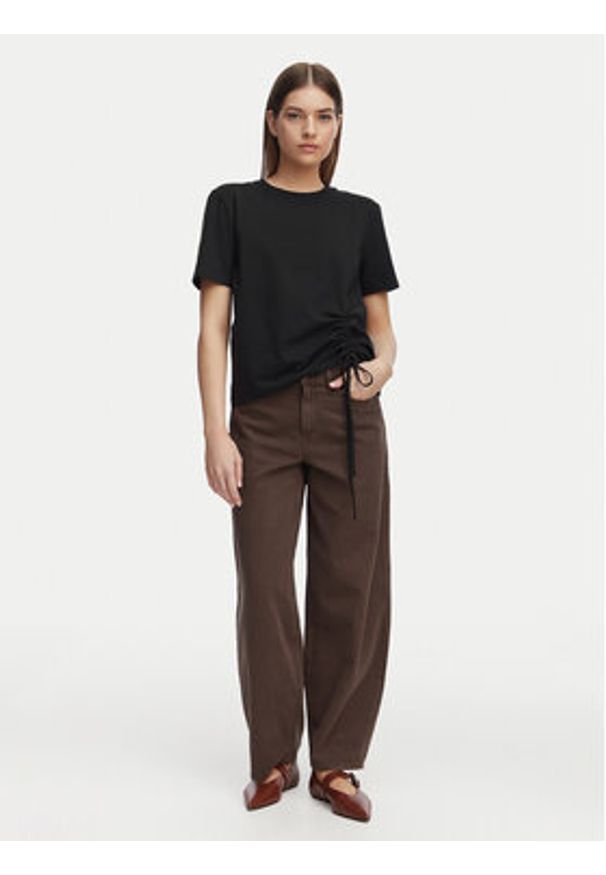 French Connection T-Shirt 76QZA Czarny Relaxed Fit. Kolor: czarny. Materiał: bawełna