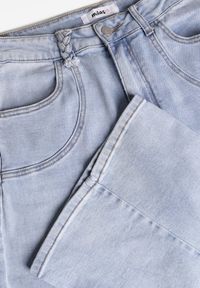 Renee - Niebieskie Jeansy High Waist o Szerokim Kroju z Przeszyciami i Imitacją Kieszeni Saliana. Stan: podwyższony. Kolor: niebieski #6