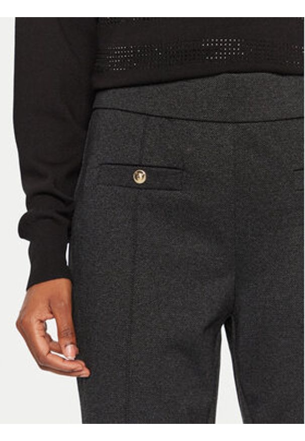 Lola Casademunt by Maite Spodnie materiałowe MF2414001 011 Szary Regular Fit. Kolor: szary. Materiał: syntetyk, wiskoza