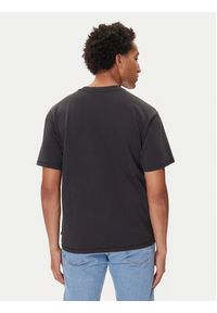 Levi's® T-Shirt Red Tab™ A0637-0001 Czarny Boxy Fit. Kolor: czarny. Materiał: bawełna #3