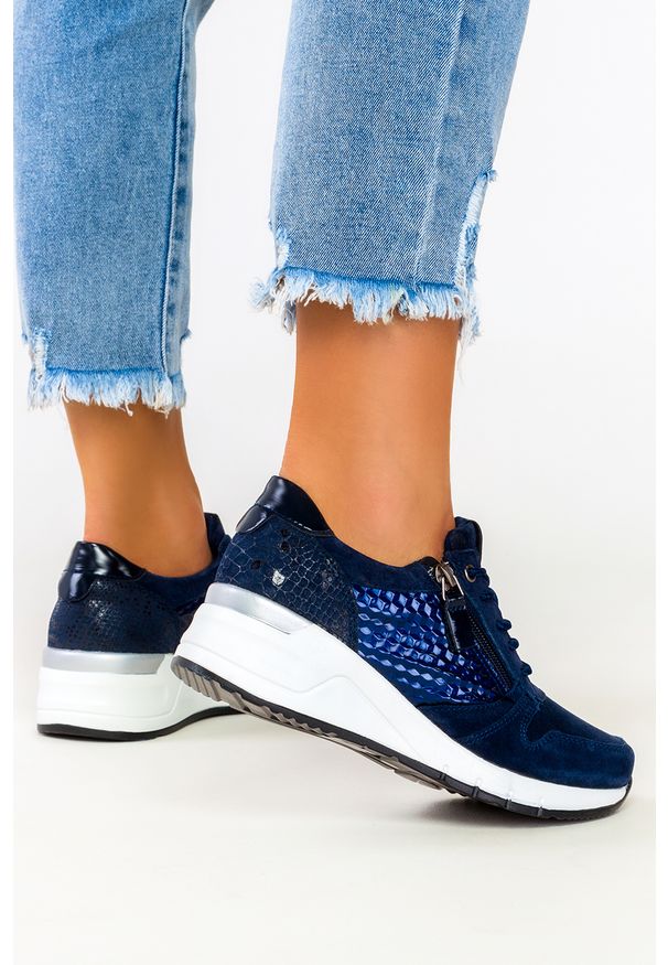 Filippo - Granatowe sneakersy filippo skórzane buty sportowe sznurowane z ozdobnym suwakiem dp2052/21nv. Kolor: niebieski. Materiał: skóra