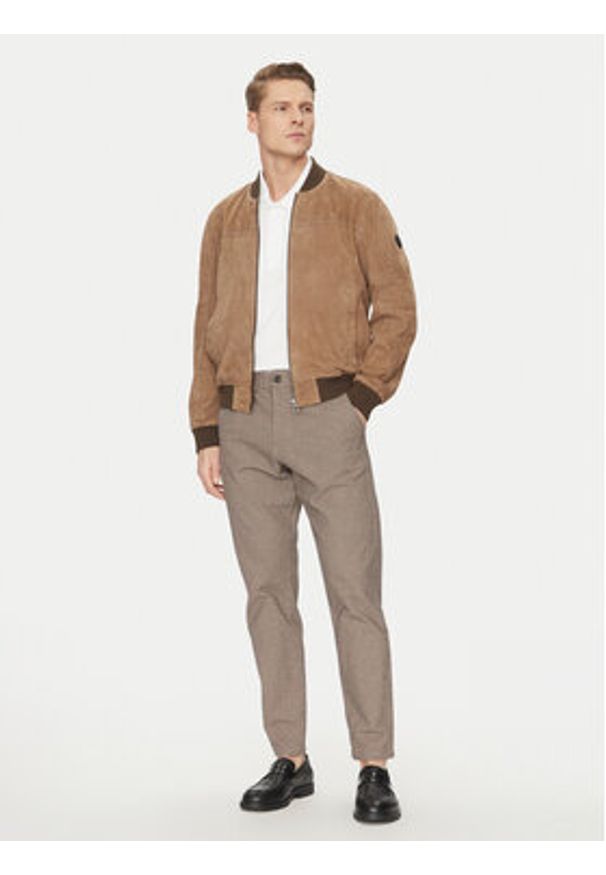 JOOP! Kurtka skórzana 17 Pios 80000774 Beżowy Regular Fit. Kolor: beżowy. Materiał: skóra