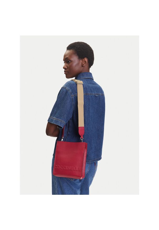 Torebka Coccinelle. Kolor: czerwony