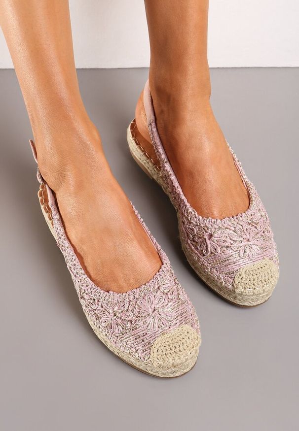 Born2be - Różowe Espadryle na Płaskiej Plecionej Podeszwie z Ażurową Cholewką Sousi. Okazja: na imprezę. Kolor: różowy. Materiał: len. Szerokość cholewki: normalna. Wzór: ażurowy. Sezon: lato. Styl: elegancki