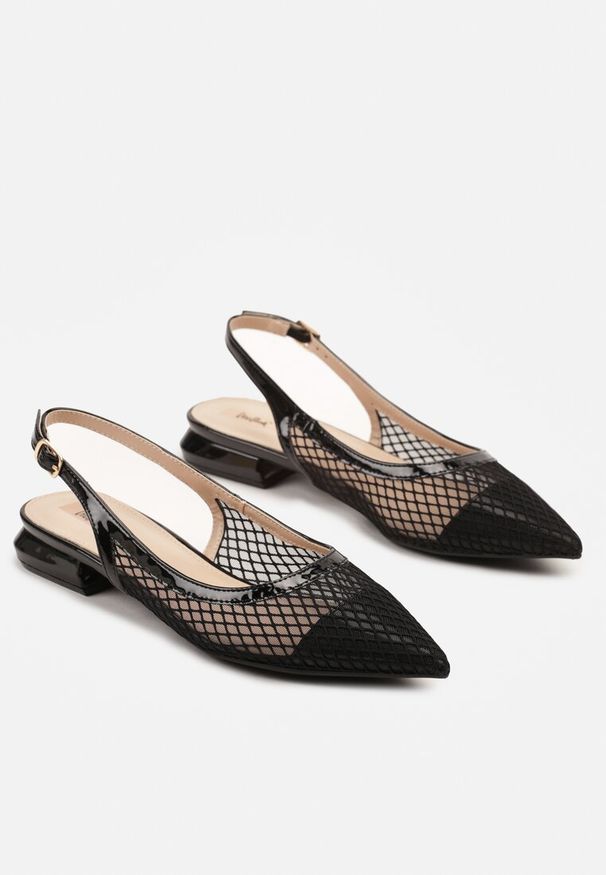 Renee - Czarne Sandały Slingback z Siateczki ze Szpiczastym Noskiem Niloriae. Okazja: na spotkanie biznesowe, do pracy, na co dzień. Nosek buta: szpiczasty. Zapięcie: pasek. Kolor: czarny. Materiał: jeans. Styl: biznesowy, casual
