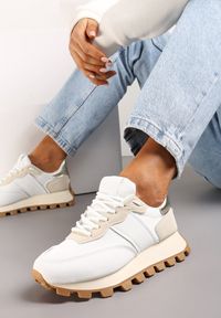 Renee - Biało-Beżowe Sneakersy z Przeszyciami na Grubej Podeszwie ze Żłobieniem Vetilassa. Kolor: biały #1