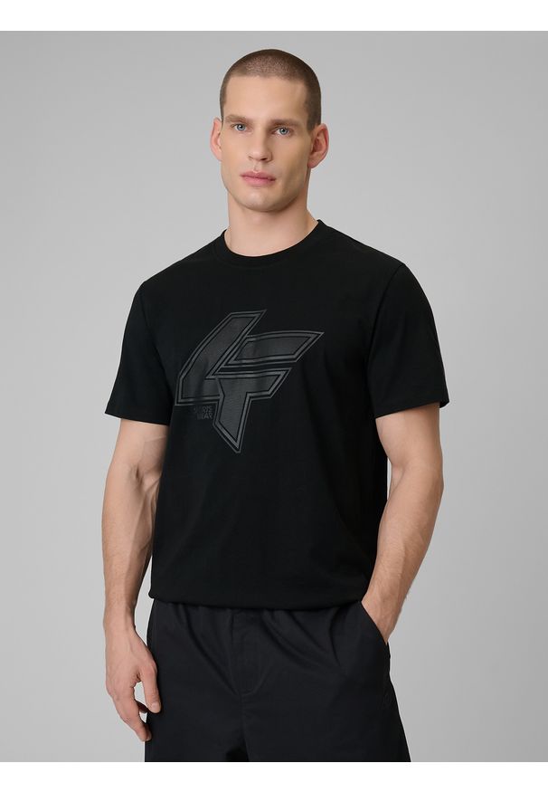 4f - 4F T-shirt regular z nadrukiem męski - czarna L. Okazja: na co dzień. Kolor: czarny. Materiał: materiał. Długość rękawa: krótki rękaw. Długość: krótkie. Wzór: nadruk. Styl: casual, klasyczny
