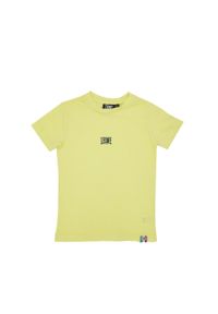 LEONE 1947 APPAREL - Dziecięca koszulka z krótkim rękawem basic z małym logo. Kolor: zielony, wielokolorowy, żółty. Długość rękawa: krótki rękaw. Długość: krótkie. Sport: joga i pilates