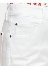 Guess Spodnie capri W6YB40 W5139 Biały Slim Fit. Kolor: biały. Materiał: bawełna #4