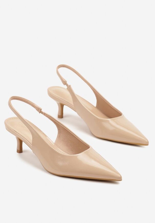 Born2be - Ciemnobeżowe Lakierowane Czółenka Slingback Vices na Obcasie Typu Kaczuszka Sonilitia. Okazja: na co dzień. Zapięcie: pasek. Kolor: beżowy. Materiał: lakier. Obcas: na obcasie. Styl: klasyczny, casual, elegancki. Wysokość obcasa: niski
