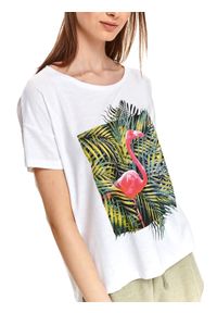 TOP SECRET - Luźny t-shirt damski z flamingiem. Kolor: biały. Materiał: tkanina, bawełna. Długość rękawa: krótki rękaw. Długość: krótkie. Wzór: nadruk. Sezon: lato. Styl: klasyczny, wakacyjny #5
