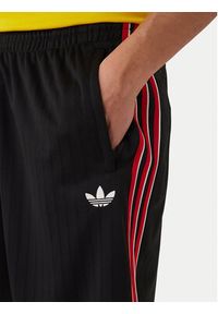 Adidas - adidas Szorty sportowe Firebird Engineered Stripes KS5505 Czarny Regular Fit. Kolor: czarny. Materiał: syntetyk. Styl: sportowy #4