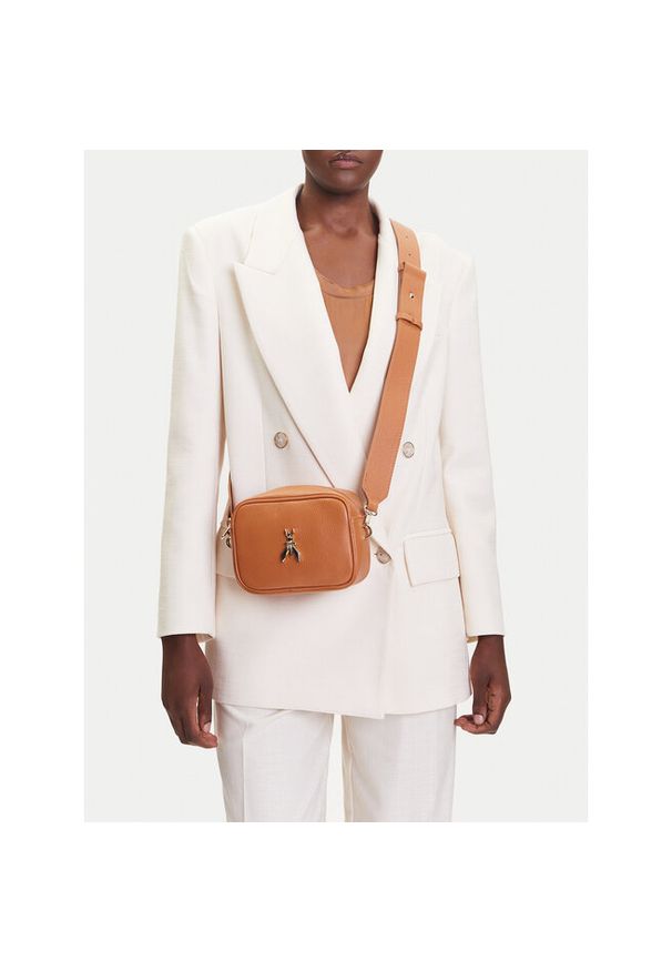 Torebka Patrizia Pepe. Kolor: brązowy