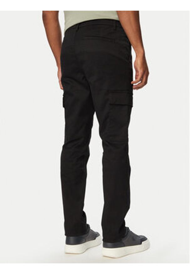 Calvin Klein Spodnie materiałowe Refined LV04LC619G Czarny Regular Fit. Kolor: czarny. Materiał: bawełna