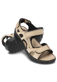 Beżowe Sandały Artiker Sportowe Buty Damskie. Okazja: na co dzień. Zapięcie: rzepy. Kolor: beżowy. Wzór: aplikacja. Materiał: skóra. Sezon: lato. Obcas: na obcasie. Styl: sportowy. Wysokość obcasa: średni #5