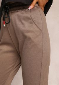 Renee - Brązowe Bawełniane Spodnie Dresowe z Gumką w Pasie Gerwinns. Kolor: brązowy. Materiał: dresówka, bawełna