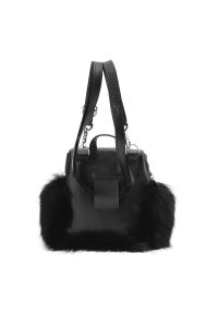 Czarno Elegancka Torebka Luka-Pelli Plecaczek Z Naturalnym Futrem Z Lisa. Kolor: czarny. Wzór: aplikacja. Materiał: futrzane. Styl: elegancki. Rodzaj torebki: na ramię #10