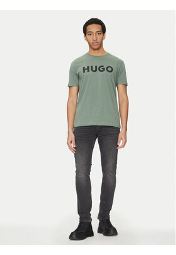 Hugo - HUGO T-Shirt Dulivio 50467556 Zielony Regular Fit. Kolor: zielony. Materiał: bawełna