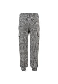 Urban Classics - Chłopcy Glen Plaid AllOver Print Cargo Jogging Bottoms. Kolor: biały, wielokolorowy, czarny. Wzór: nadruk. Sport: bieganie