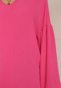 Renee - Fuksjowa Bluzka Dynenope. Kolekcja: plus size. Kolor: różowy. Materiał: tkanina. Długość rękawa: długi rękaw. Długość: długie. Wzór: gładki, aplikacja
