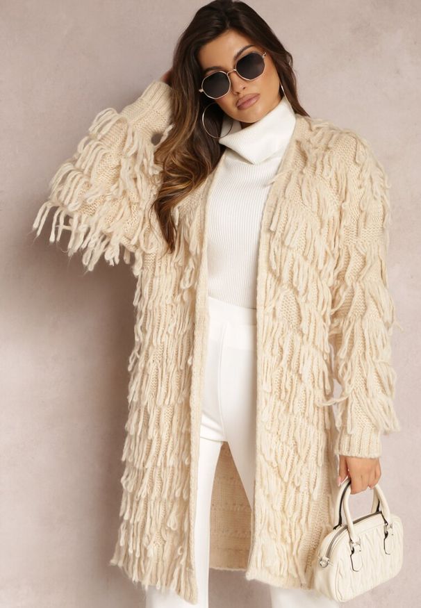 Renee - Jasnobeżowy Niezapinany Kardigan w Ozdobne Frędzle Massawa. Kolor: beżowy. Styl: elegancki