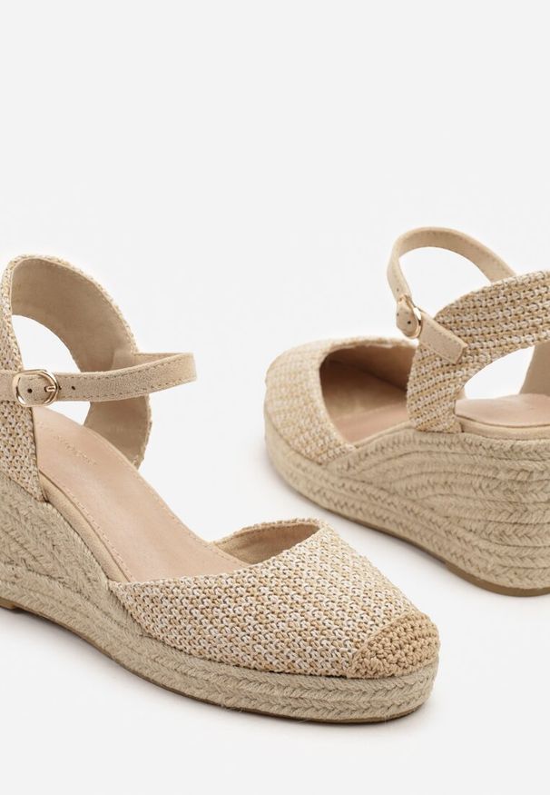 Born2be - Ciemnobeżowe Sandały w Stylu Espadryli na Plecionym Koturnie Reflara. Okazja: na co dzień. Kolor: beżowy. Obcas: na koturnie. Styl: boho, klasyczny, elegancki, casual