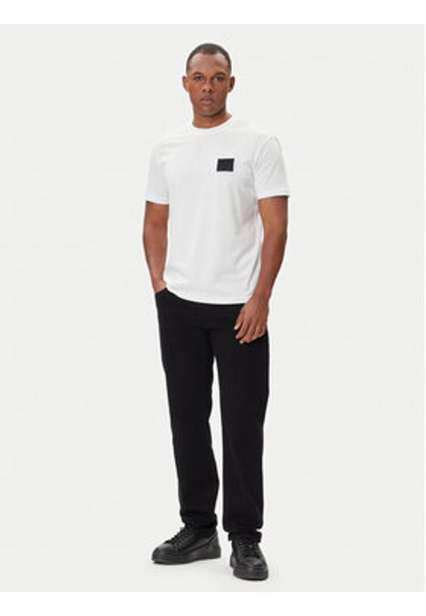 Armani Exchange Jeansy XM000069 AF18809 MC002 Czarny Slim Fit. Kolor: czarny