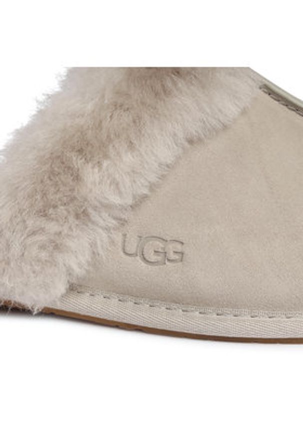 Ugg Kapcie W Scuffette II 1106872 Szary. Kolor: szary. Materiał: zamsz, skóra