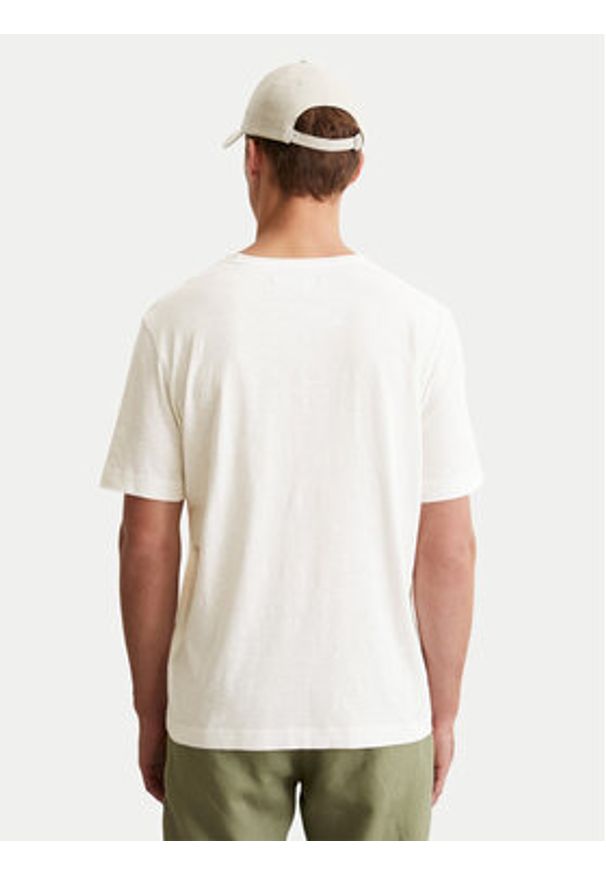 Marc O'Polo T-Shirt 536 2176 51270 Écru Regular Fit. Typ kołnierza: polo. Materiał: bawełna